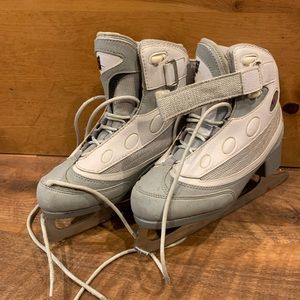 Used ice skates ready for more ice
